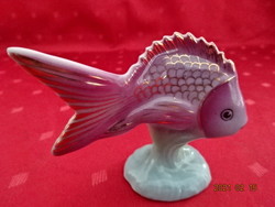 Hollóházi porcelán figurális szobor, pink színű hal, magassága 7,5 cm.