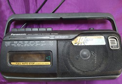 Panasonic RX-M40 kazettás rádió - alig használt - 10 x 14 x 30 cm.