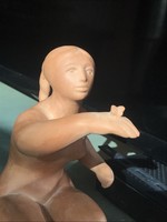 Kucs Béla női akt lepkével 55 éves szobor