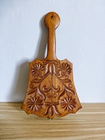 Antik,eredeti fa konyhai dísz vágódeszka,magyaros mintával