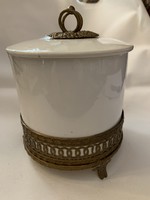 Viennese porcelain bronze sugar box