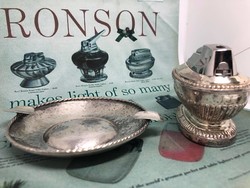 Ronson aztali öngyújtó ezüst hamutállal.