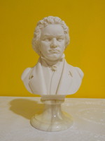 Ludwig van Beethoven zeneszerző márvány talapzatos alabástrom mellszobor