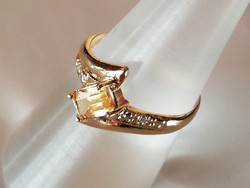 Női arany gyűrű (10k) 