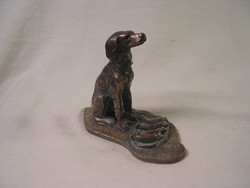 Bécsi bronz, kutya kolbásszal