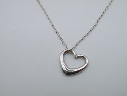 KK1138 Filigrán szív alakú ezüst medál és nyaklánc szett 925 fémjelzett