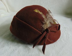 Original antique art deco hat from the 1920s
