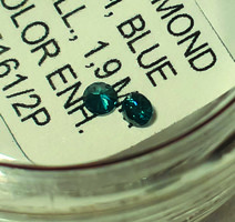 Gyémánt - 0,02 ct, 1,6 mm, kék, természetes, SI, színkezelt