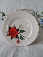 Royal Albert 'Tahiti' sütis tányér piros virágos