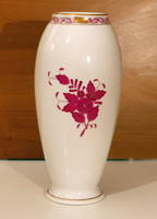 Herendi váza Apponyi mintával
