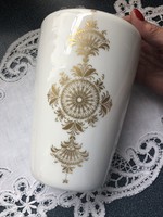 Exkluziv Hutschenreuther Hohenberg fehér váza finom arany díszítéssel