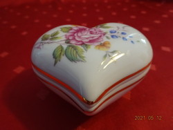 Raven house porcelain, heart-shaped, floral bonbonier. He has!