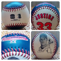 Vintage baseball labda 1997-ből ( Cleveland Indians és játékosa Justice #33)
