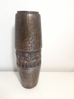 Jelenetes fém váza 25 cm