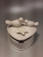Porcelán gyűrű tartó szelence galamb párral