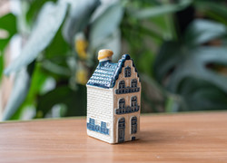 KLM Delft porcelán házikó alakú flaska - Bols Genever szeszes ital palack - miniatűr ház
