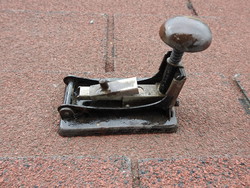Old derby Hungarian stapler