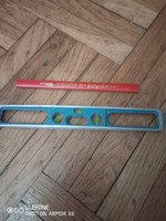 Spirit level and carpenter's pencil from the 1960s