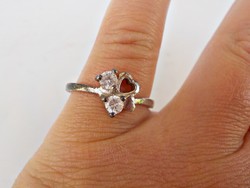 Fehér köves szívecskés ezüst gyűrű 60-as méret