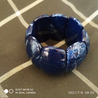 Műanyag kék márvány mintás karkötő 4.5cm
