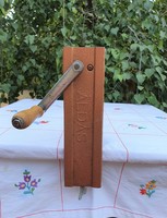 Régi retro cérnametélt készítő Áldás konyhai eszköz tészta készítő