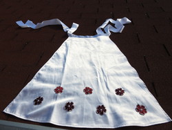 Casual apron - white (silky) burgundy with daisy flowers