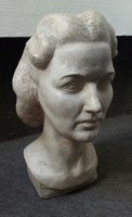 Női portré szobor, gipsz, B.M.I. jelzés,1950