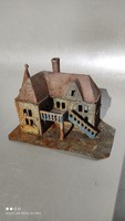 Különleges bádog kézimunkával készült antik régi ház eredeti állapotban antik makett