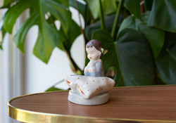 Royal Dux - ritka imádkozó kislány pizsamában - jelzetlen - retro porcelán