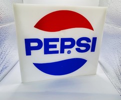 Pepsi reklám tábla háromszög alakú