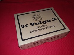Szinte antik  UC VOLGA 3 fénytelen hímzőfonal fehér 30 motring a dobozban dobozával a képek szerint