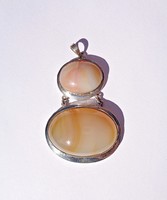 Silver pendant with agate stones