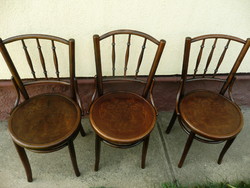 3 db egyforma virágmintás antik Thonet szék maximálisan stabil, felújított állapotban