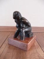 Marton László bronz szobor- Zsuzsanna