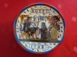 Egyptian porcelain wall plate, diameter 10 cm. He has!