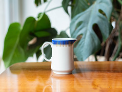 Alföldi retro porcelán tejszínes kiöntő, aranyozott utasellátó mintával