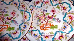 Sarreguemines süteményes tányérok szalagos Minton dekorral.