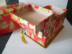 Vintage Altmann& Kühne bécsi bonbonos doboz, több szintesre nyitható (Lukáts Kató terv)