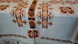 Cross stitch embroidered 104 * 97 cm tablecloth needlework