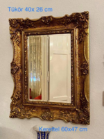 Téglalap alakú tükör arany színűre festett keretben