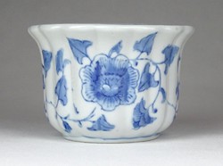 1G319 old small blue and white Chinese porcelain pot