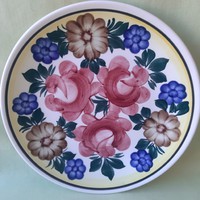 Mázas kerámia virágos dísztányér, kézzel festett,  (nagy!)