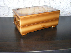 Német magasfényű doboz , kártya, cigaretta, varrós , ékszeres....