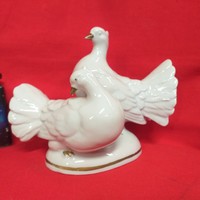 Alt German, Germany Lippelsdorf, Bertram Wagner & Aple Pigeon porcelain figures.