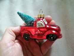 Üveg karácsonyfadísz, fenyőszállító piros autó