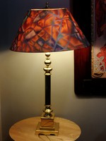 Huge hollywood regency copper table lamp in nice condition. Negotiable !!