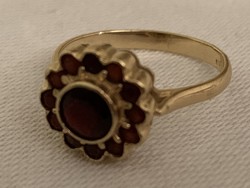 Szecessziós, antik stílusú, gránátköves, aranygyűrű
