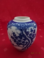 Japanese porcelain vase with cherry blossoms. Tokusei sakara, height 8 cm. He has!
