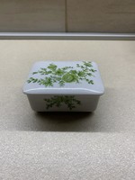 Ravenhouse green flower box