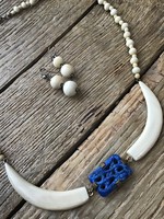 Necklace made of special fangs with earrings, set